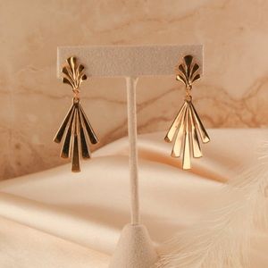 SOLD - Vintage Gold Fan Dangle Earring
